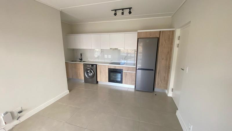 To Let 1 Bedroom Property for Rent in Richwood Western Cape